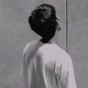 帅气伤感的男生头像