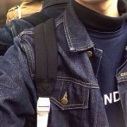 清新的男生简约的头像