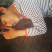 男生简约的个性头像一张