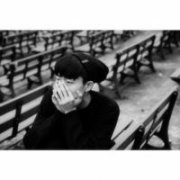 QQ黑白的男生个性头像