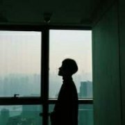 心情失恋男生悲伤头像 这样生活才会安宁