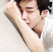你的承诺就像尘埃被时间掩埋