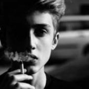 欧美黑白低调帅男头像 要走的别留