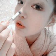 大眼美女卖萌头像素材