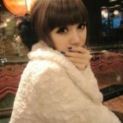 大眼睛美女qq头像-是我将爱情看的太美丽