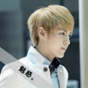 吴亦凡qq头像大全 有一张吴亦凡头像带字足矣