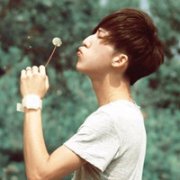 咬嘴唇很酷的男生头像-你可以搜不到QQBODY头像吧但你不能不记得