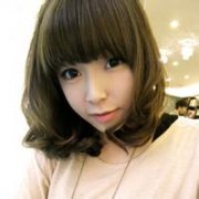 短发女生头像可爱