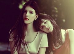 姐妹图像梦幻意境