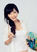 清纯美女背影qq皮肤