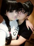 情侣接吻皮肤大全