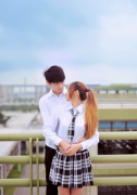 校园情侣皮肤一男一女