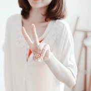 超可爱头像女生-你有的不爽让我来分担