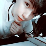 冷酷QQ男生帅气头像:包容你的小任性