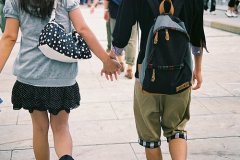 qq情侣图片一张