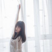 最新灰色女生qq皮肤