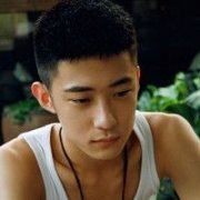 qq可爱男生头像带字