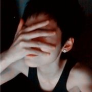 一男一女情侣头像分开的 分开的季节我们不分手