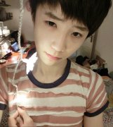 差男生qq皮肤_男生皮肤
