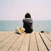 海边意境欧美女生头像-千言万语形容不了我对你的爱