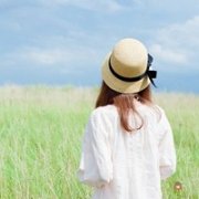 个性背影+女生侧脸QQ头像-曾经的爱情只能回忆