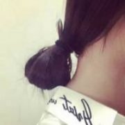 一组发型凌乱女生的qq头像