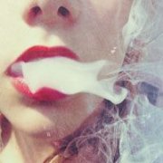 欧美红唇气质女生头像