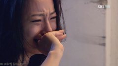 女生流泪伤感图片