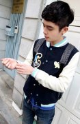 清新阳光帅气的男生皮肤