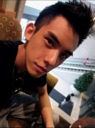 清新时尚男生qq皮肤