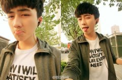 陈淀帅气图片素材