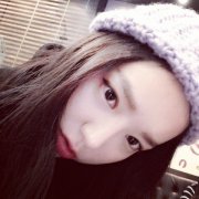 时尚阳光青春女生皮肤