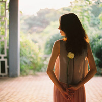 爱情渐渐褪去了颜色 唯美头像吧女头 不愿再见面