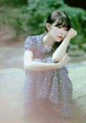文艺清新气质女生qq皮肤