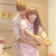 甜蜜幸福的维尼夫妇头像