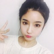 清新漂亮的女生qq皮肤
