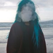 欧美头像女生半身的 记忆回到当初的空白