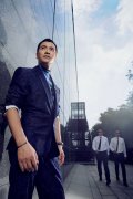 何晟铭霸气王者风范图片