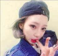可爱搞笑的女生qq皮肤