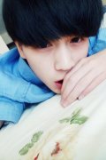 帅气伤感的男生皮肤