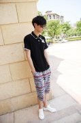 青春帅气的男生皮肤