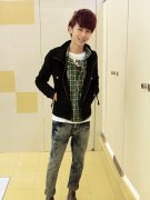 爱笑男生帅气皮肤