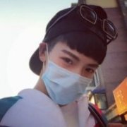 好看的时尚男生头像