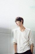 气质好看的男生皮肤