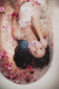 唯美漂亮的意境女生皮肤