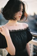伤感气质女生皮肤