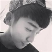 黑白的简约男生头像