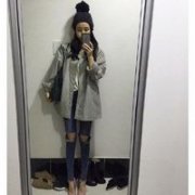 个性时尚的女生自拍头像