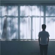 简约意境的男生qq头像