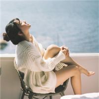 伤感意境的qq女生头像
